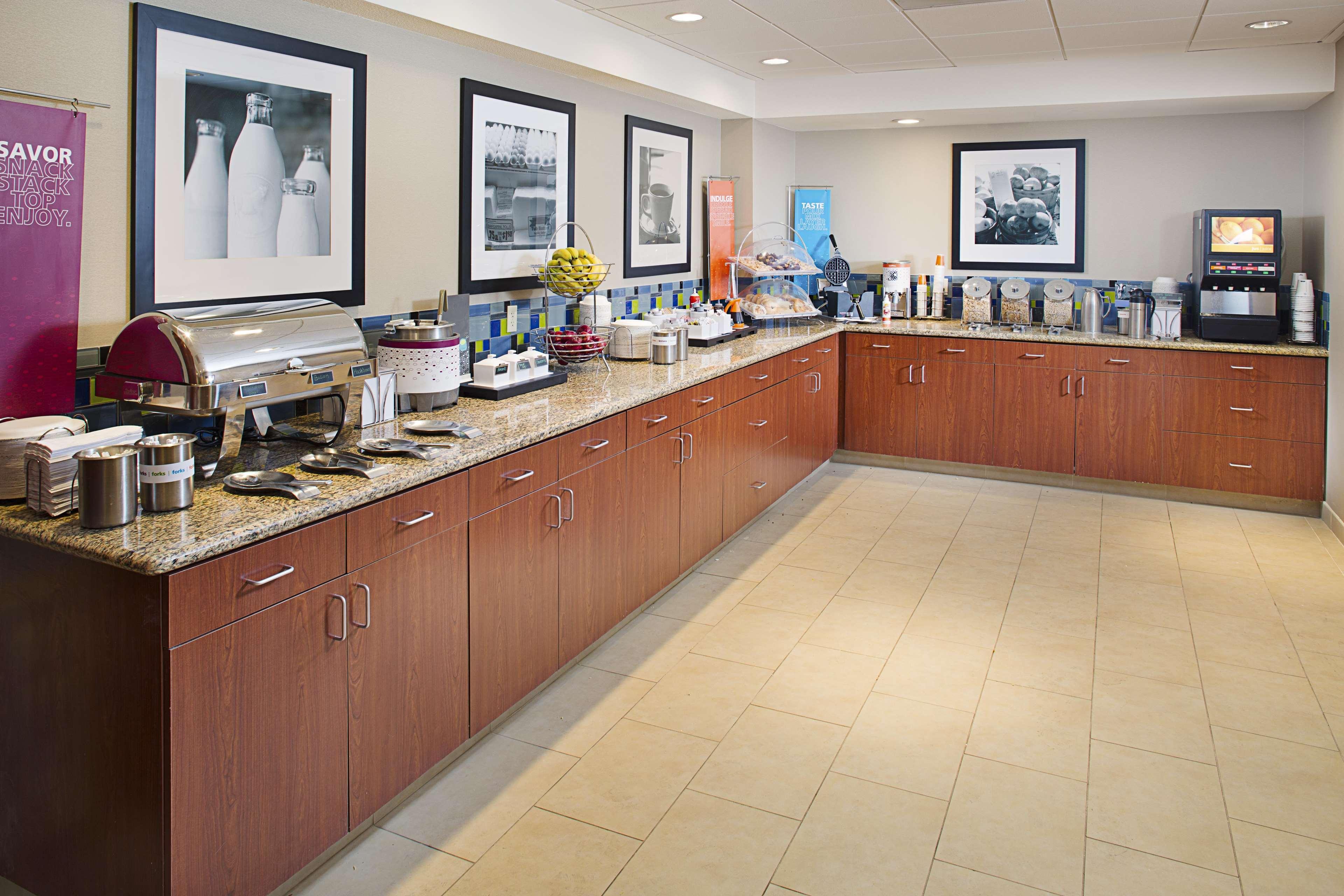 Hampton Inn & Suites Λάνκαστερ Εξωτερικό φωτογραφία