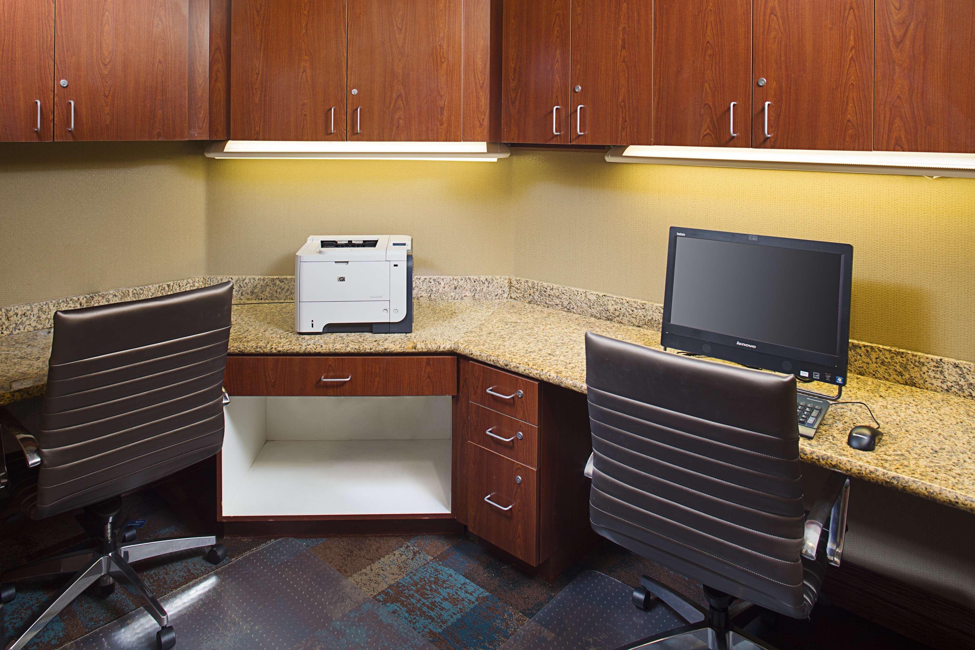 Hampton Inn & Suites Λάνκαστερ Εξωτερικό φωτογραφία