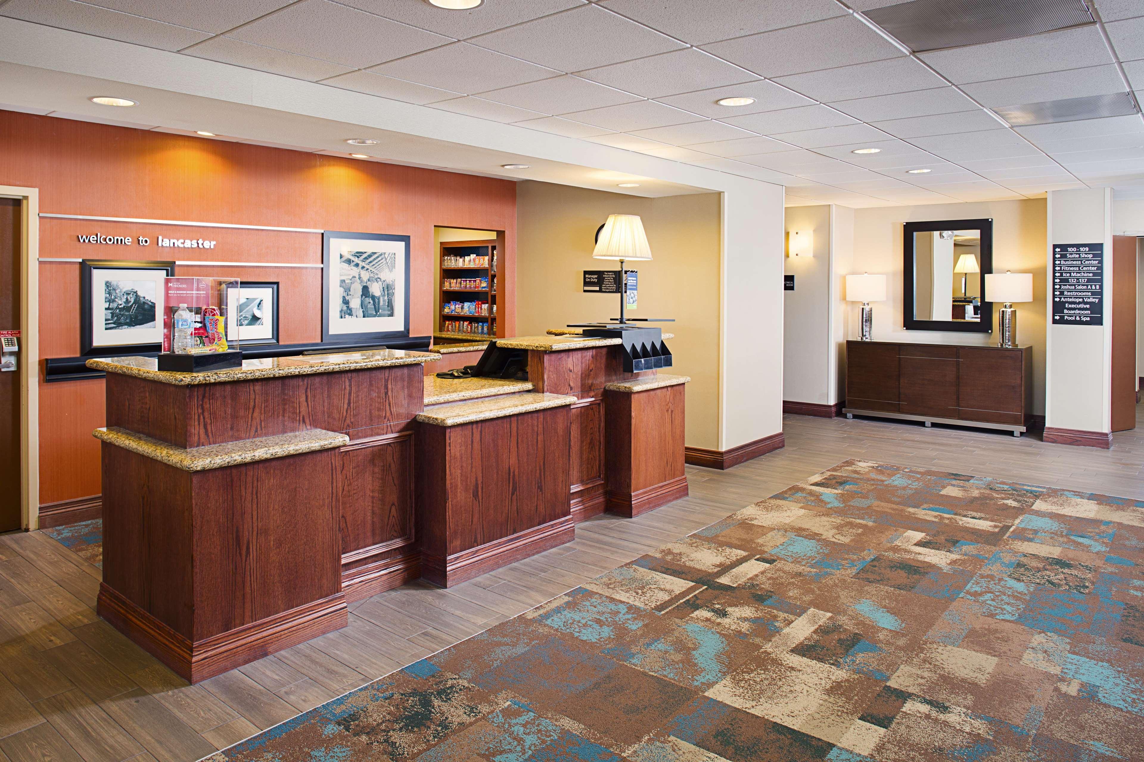 Hampton Inn & Suites Λάνκαστερ Εξωτερικό φωτογραφία