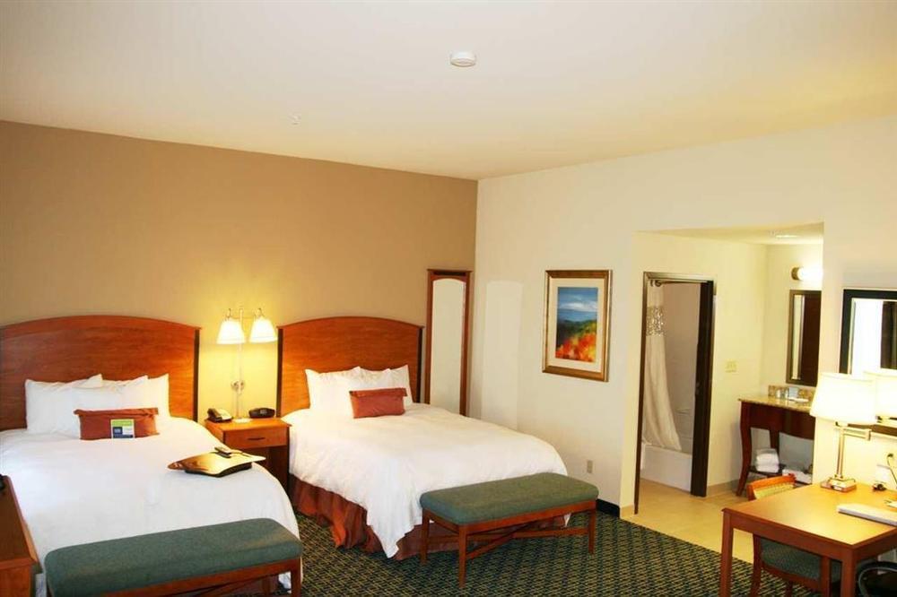 Hampton Inn & Suites Λάνκαστερ Δωμάτιο φωτογραφία