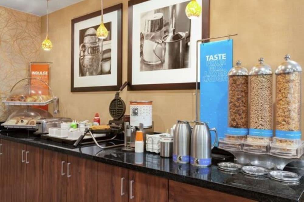 Hampton Inn & Suites Λάνκαστερ Εξωτερικό φωτογραφία