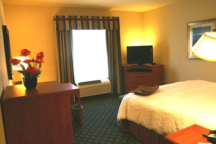 Hampton Inn & Suites Λάνκαστερ Δωμάτιο φωτογραφία