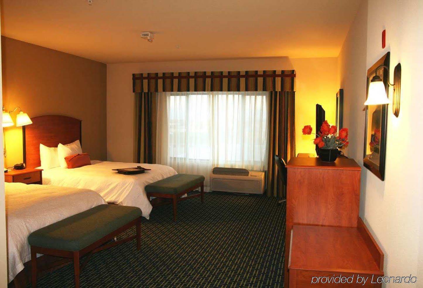 Hampton Inn & Suites Λάνκαστερ Δωμάτιο φωτογραφία