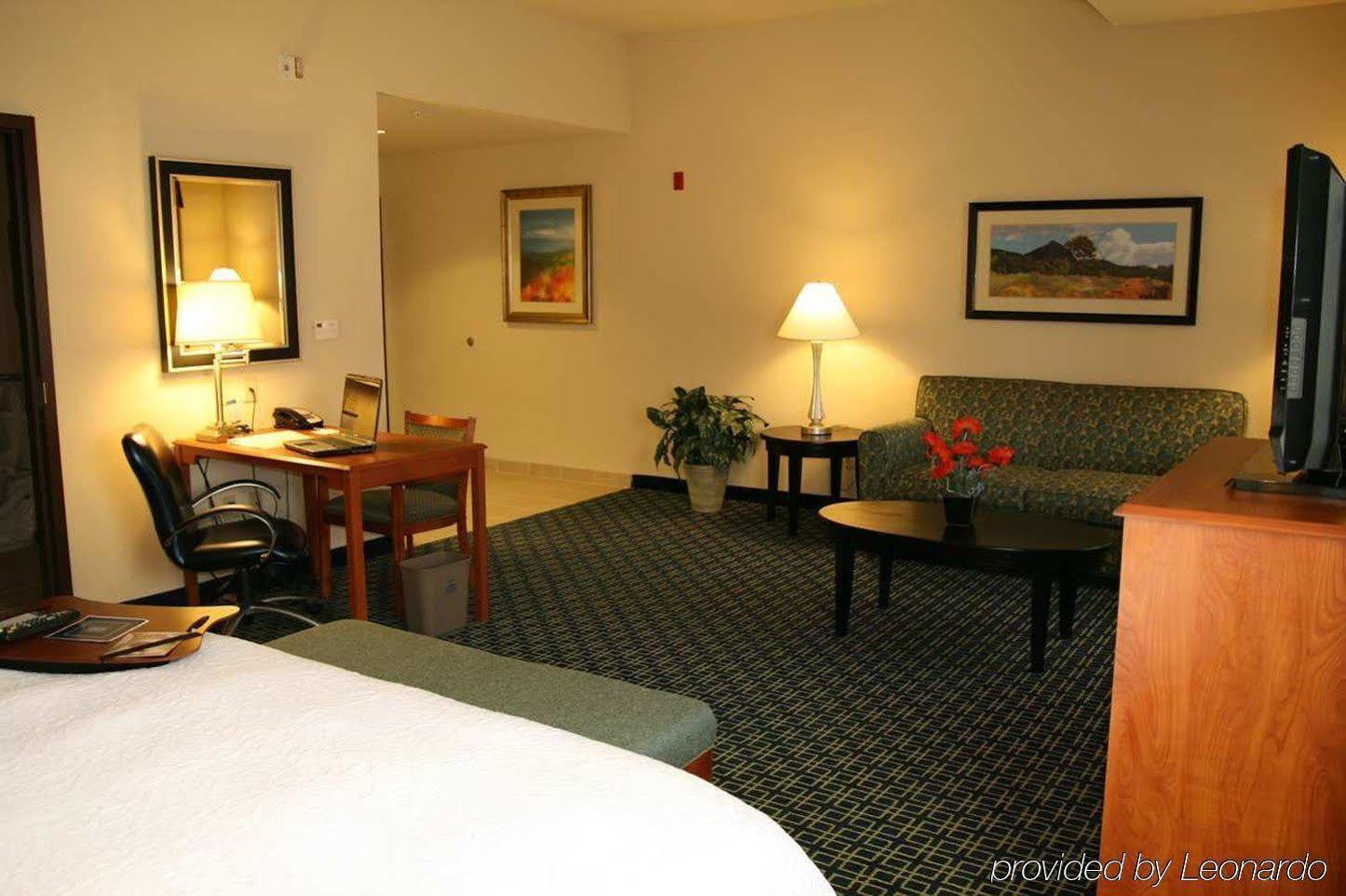 Hampton Inn & Suites Λάνκαστερ Δωμάτιο φωτογραφία